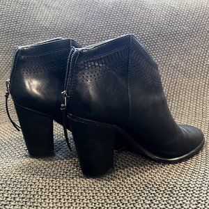 Vince Camuto Black Leather Booties Women's Size 8